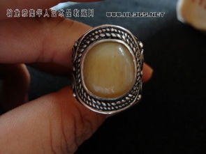 匠心與科技的交織 手工塑料H骨戒指與智能戒指的獨特魅力